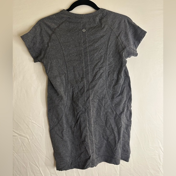 Lululemon Dark Gray Swiftly Tech - Picture 2 of 4